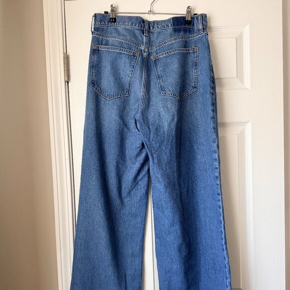 Abercrombie High Rise Wide Leg Jean - Medium Wash - Picture 3 of 7